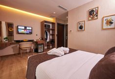 기타 7 Trademark Collection by Wyndham Operla Airport Hotels