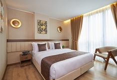 기타 5 Trademark Collection by Wyndham Operla Airport Hotels