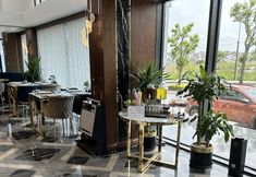 기타 2 Trademark Collection by Wyndham Operla Airport Hotels