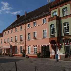 Primary image1Hotel Kutzbach,Stavenhagen Marktplatz飯店