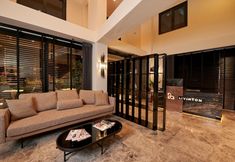 Lain-lain 5 Livinton Hotel