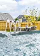 ภาพหลัก Toppesfield Hall Luxury Cottage With Hot Tub