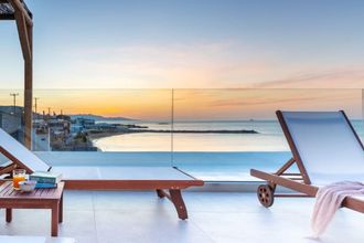 Khác 4 Wave an Idyllic Seafront Suite