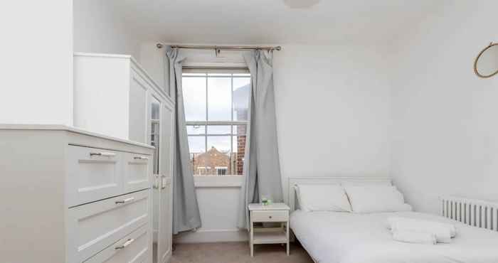 Lain-lain Spacious 5 Bedroom Home in Camden