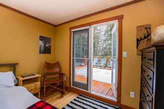 Lain-lain 4 Basecamp Cabin by Revelstoke Vacations