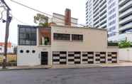 Others 4 Mid-century 1 Bedroom Apartment on Albert Park With Parking