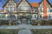 Khác Frederick Stearns House Historic Inn