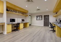 Khác 4 Sophisticated and Beautiful Condo