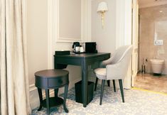 Lain-lain 5 Dekalb Hotel