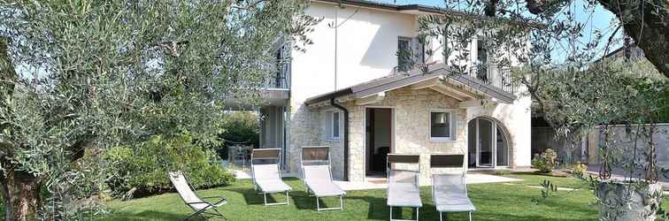 Lainnya Villa Lisi - Sleeps 8 Private Garden in Residence With Pool in Bardolino