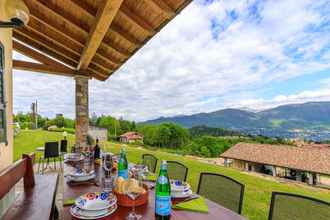 Others 4 Oasi di Castelveccana Apt Pool and View