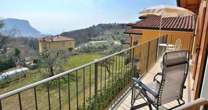 Lainnya Blue Apartment in Costermano