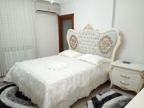 Others 4 BESIRLI APART