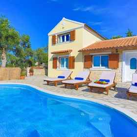 Primary image 1 Villa Isavros in Paxi, Corfu Regional Unit Villas