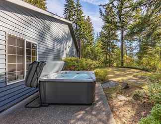 Others 2 Green Mountain Escape 30 Day Minimum 3 Bedroom Home by Redawning