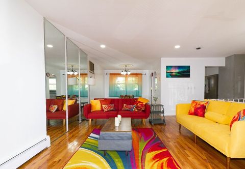 其他 Cheerful & Beautiful 3-Bedroom Ranch