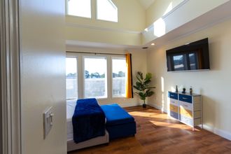 其他 4 Yachtsman's Cove with 3-Levels