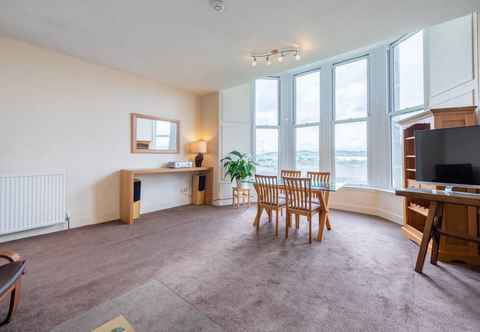 Others Roseangle - Spacious Family Apartment With South Facing Garden