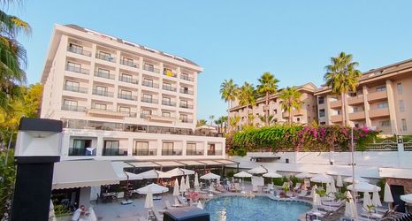 기타 2 Side Zeugma Hotel