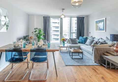 Lainnya Modern apartment the London Underground