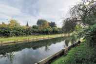 Others Stunning Riverside 1-bed Apartment in North London