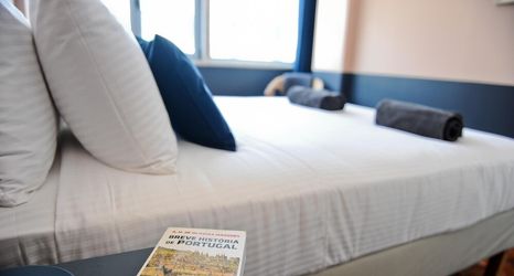 其他 2 Gin o Clock in Lisbon - by Misha s Place 3A