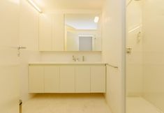 Others 4 Lady Madonna in Lisboa Ciudad