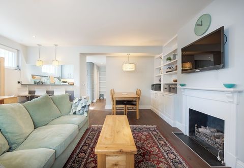 其他 Attractive Apartment With Private Patio in Fashionable Fulham by Underthedoormat