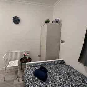 Primary image 1 Lovely Apartment Close to Acton Central Station, Khách sạn International Molybdenum Association (IMOA)