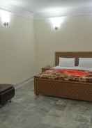 Kawasan tempat duduk lobi Star Hotel Lahore