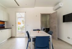 기타 5 2945 Residence Jolly Mare - Mono by Barbarhouse