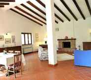 Others 5 Villa Il Casolare Country House With Pool on Sperlongas Hill