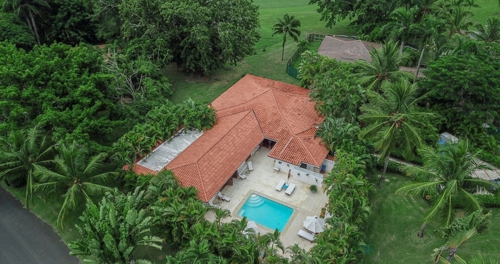 Lainnya Golf Villa Close to the Beach No00