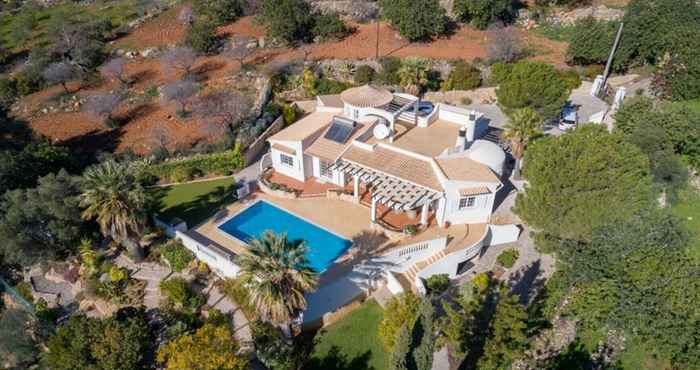 Others Beautiful 3-bed Villa in Faro Spool & Seaview