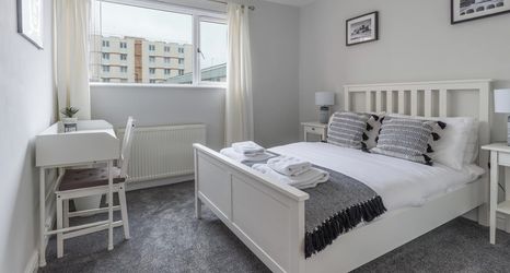 Others 2 Charming 3-bed House in Newcastle Upon Tyne