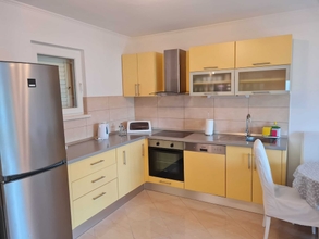 Lain-lain 4 Apartments Memunić