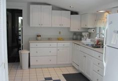 其他 7 5449 Emerald 5 Bedroom Home by RedAwning