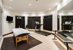 기타 5 L.A.H. Hostellerie