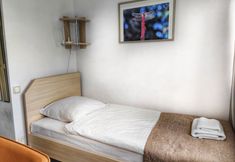 อื่นๆ 6 Logos