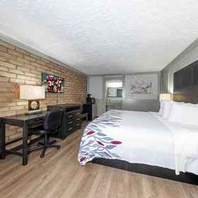 Primary image 1 Red Roof Inn Monroe, University of Louisiana at Monroe Hotels