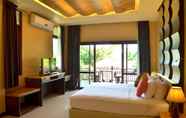 อื่นๆ 3 Palm Leaf Resort