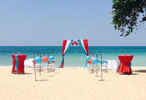Others Coral Seas Beach Resort