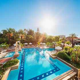 Primary image1圖伊藍色桑西全包式度假村,Dragon Bar飯店