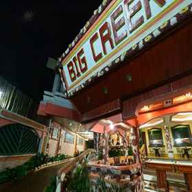 Primary image 1 Big Creek Mansion, Hotel LOCO BAR