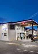 Imej utama Days Inn by Wyndham Lakewood South Tacoma