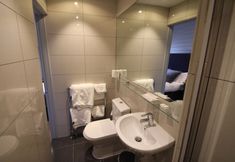 Others 7 Edgar Townhouse