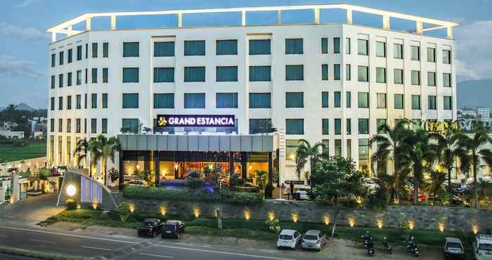 Lainnya Grand Estancia