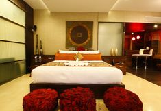 Others 7 Grand Estancia