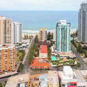 Primary image 1 Trickett Gardens Holiday Inn, Hotel Elsewhere