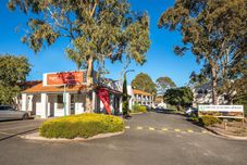 Others Nightcap at Ferntree Gully Hotel Motel